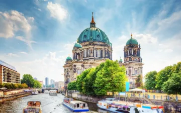 German Economy Grows Faster Than Estimated as Exports Reach Record €139.3 Billion
